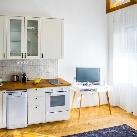 Ybl City Center Daire