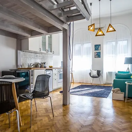 Apartment Ybl City Center